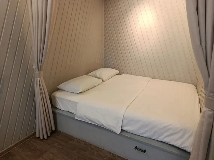Свердловский: Апартаменты Квартира AlexHome РП Свердловский Молодежная 2