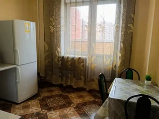 Свердловский: Апартаменты Квартира AlexHome РП Свердловский Молодежная 1