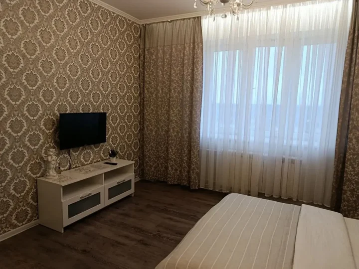 Свердловский: Апартаменты Квартира AlexHome РП Свердловский Алексея Короткова 1