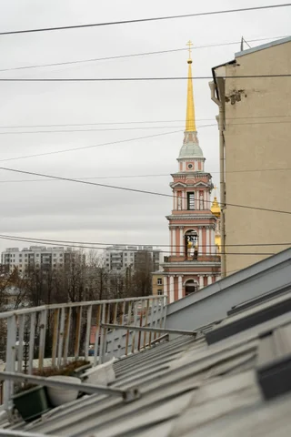 Санкт-Петербург: Апартаменты с мансардой на улице Тюшина