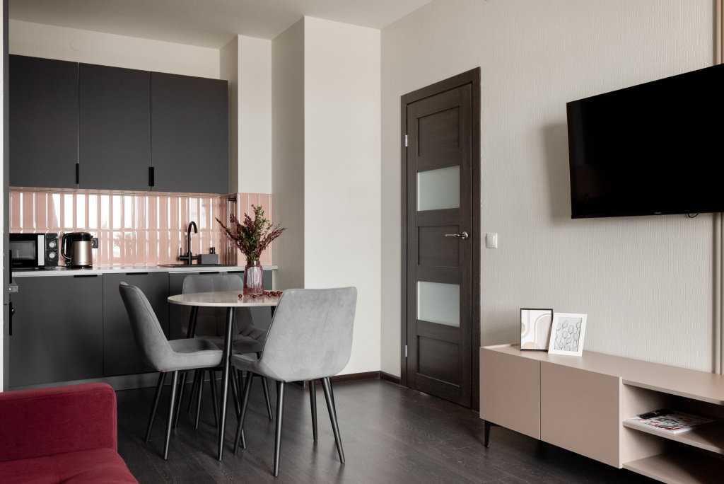 Санкт-Петербург: Апартаменты MyhomeYourhome на Проспекте Буденного д.21 к.1