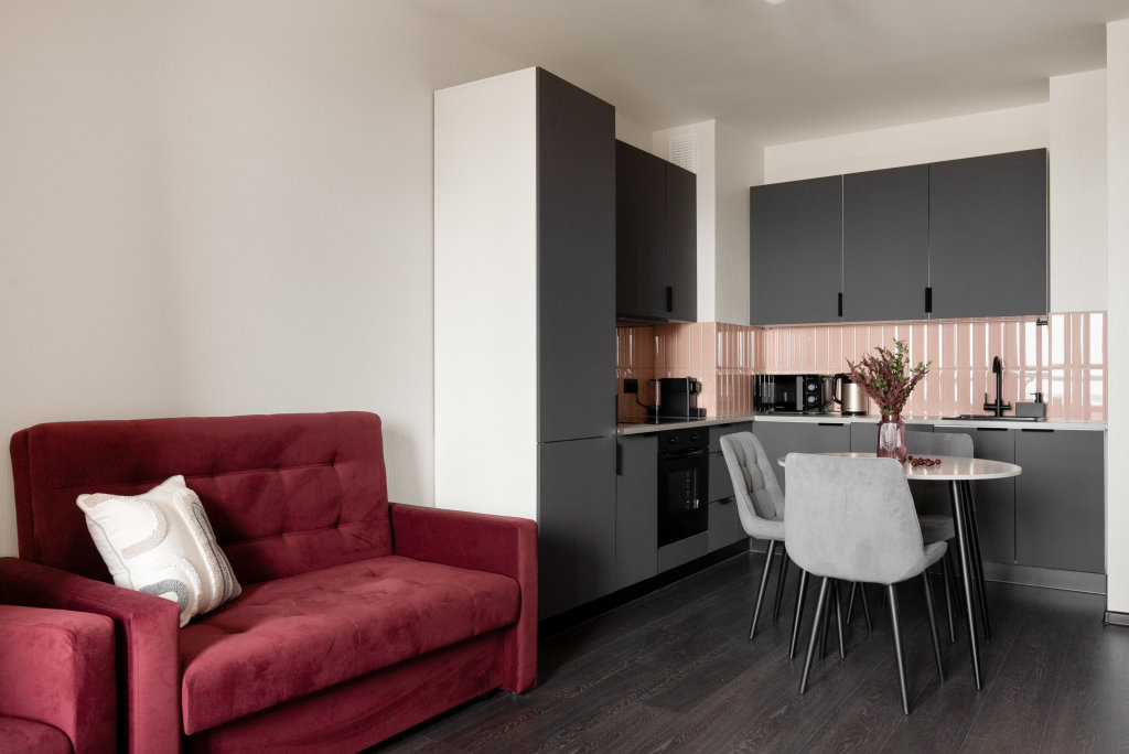 Санкт-Петербург: Апартаменты MyhomeYourhome на Проспекте Буденного д.21 к.1