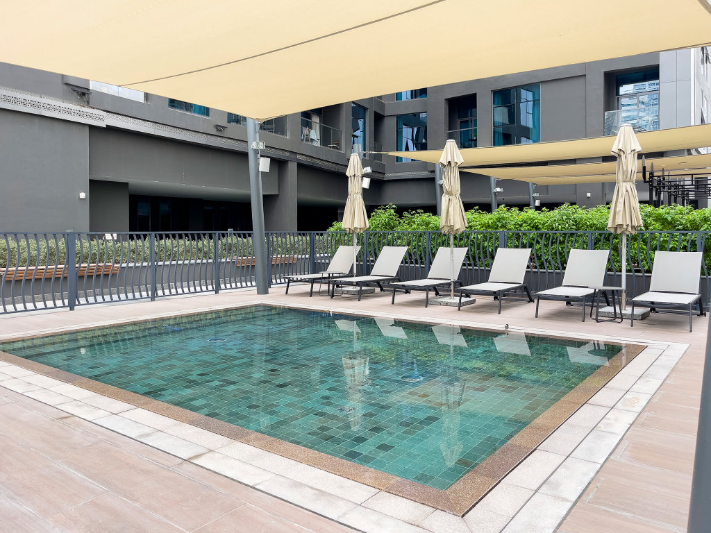 Дубай: Апартаменты Luxe Waterfront 2BR with Canal & Burj Khalifa view