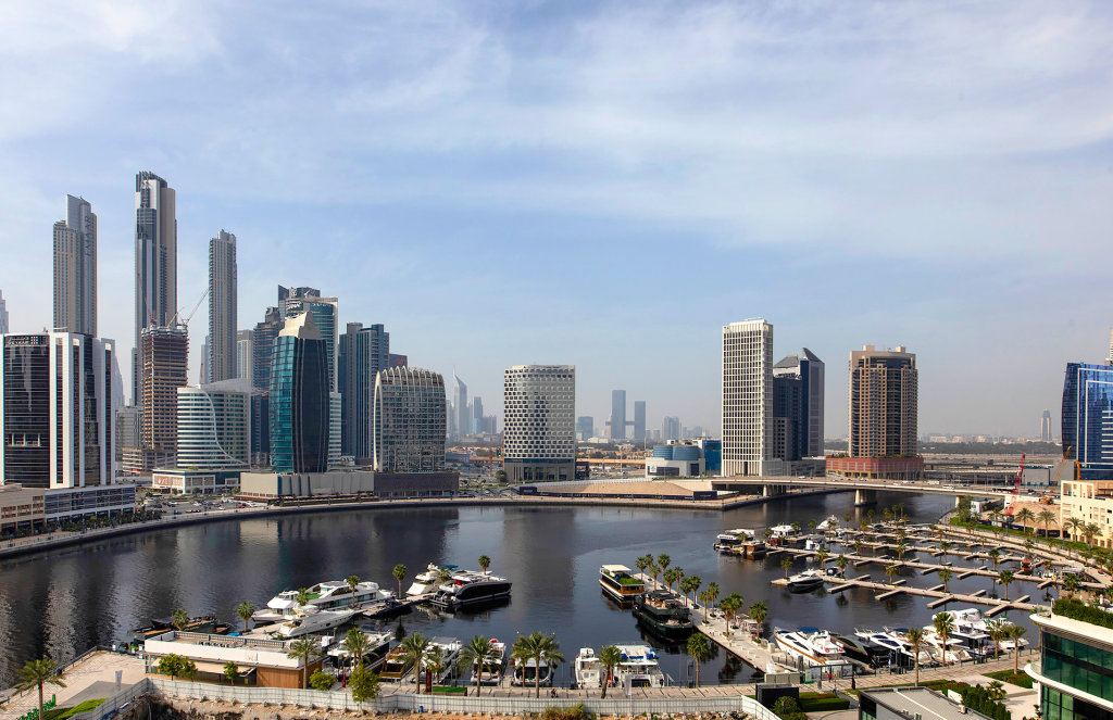 Дубай: Апартаменты Luxe Waterfront 2BR with Canal & Burj Khalifa view