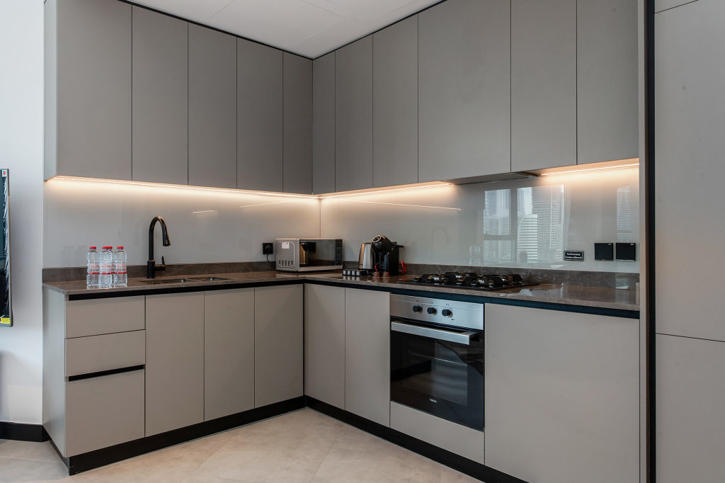 Дубай: Апартаменты Luxe Waterfront 2BR with Canal & Burj Khalifa view