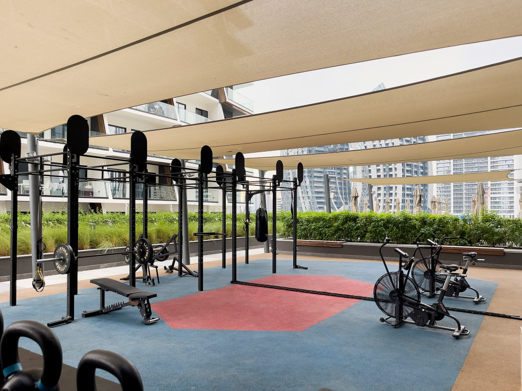 Дубай: Апартаменты Luxe Waterfront 2BR with Canal & Burj Khalifa view