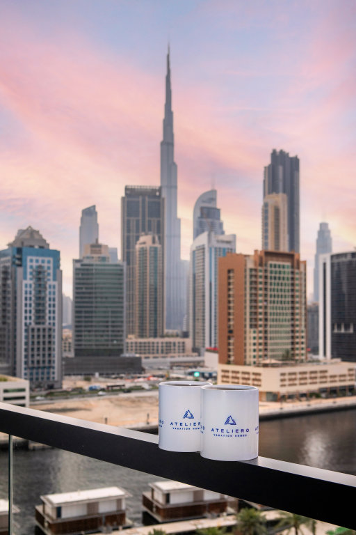 Дубай: Апартаменты Luxe Waterfront 2BR with Canal & Burj Khalifa view