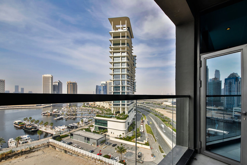 Дубай: Апартаменты Luxe Waterfront 2BR with Canal & Burj Khalifa view