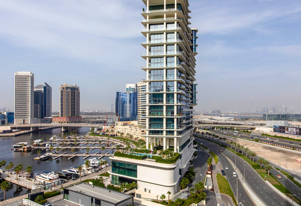 Дубай: Апартаменты Luxe Waterfront 2BR with Canal & Burj Khalifa view