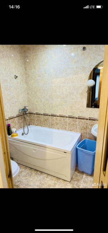 Сухум: Квартира 4-х комнатная квартира