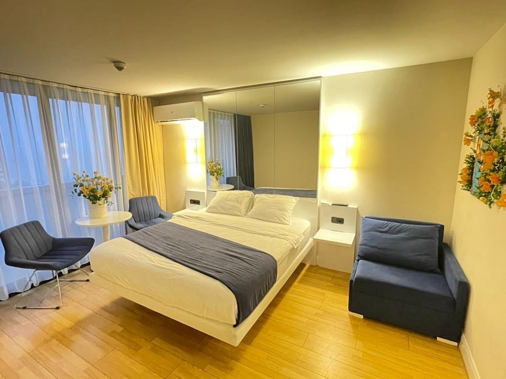 Батуми: Апарт-отель KING DAVID & Orbi City Batumi