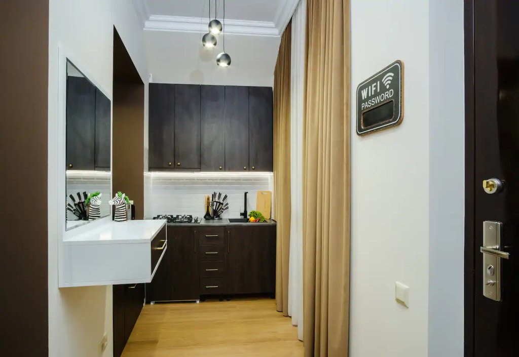 Тбилиси: BB Residence Sololaki