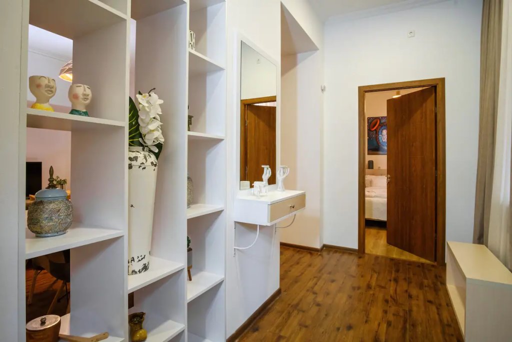 Тбилиси: BB Residence Sololaki