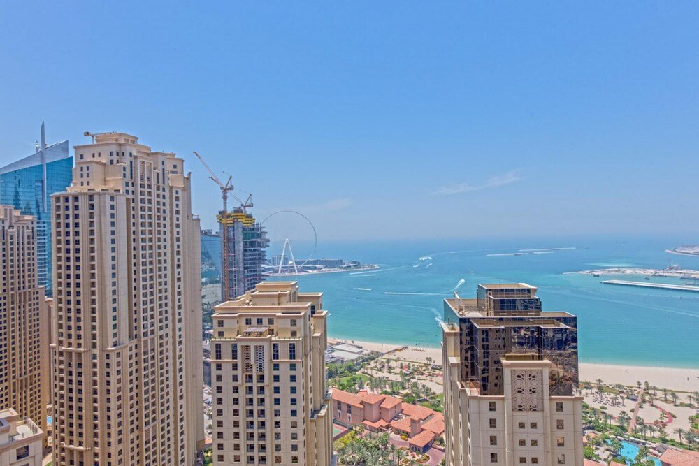 Дубай: Stunning Marina Seaview Apartment 4 BR JBR