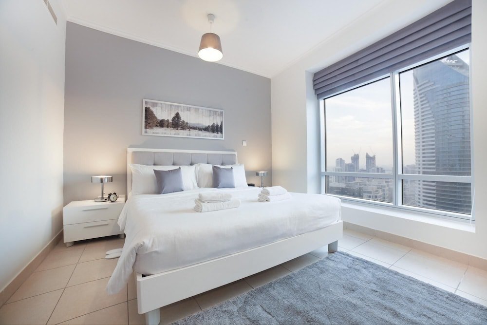 Дубай: Upgraded Apartment w Stunning Burj Khalifa View