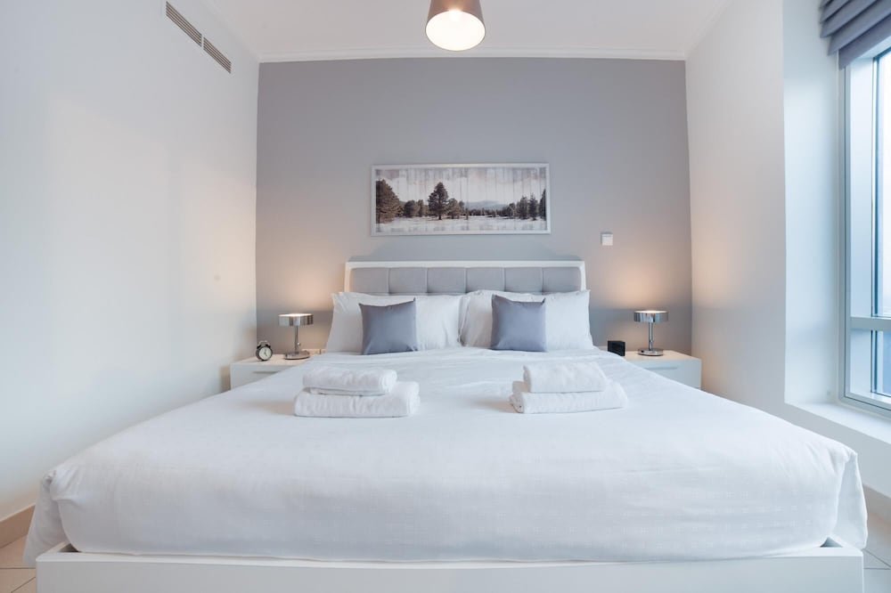 Дубай: Upgraded Apartment w Stunning Burj Khalifa View