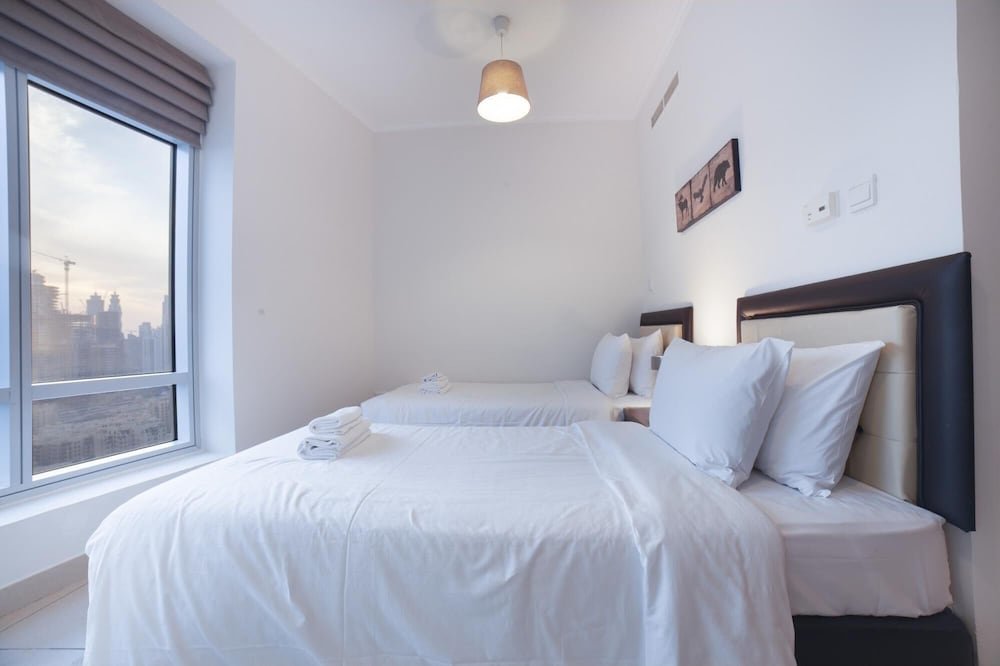 Дубай: Upgraded Apartment w Stunning Burj Khalifa View