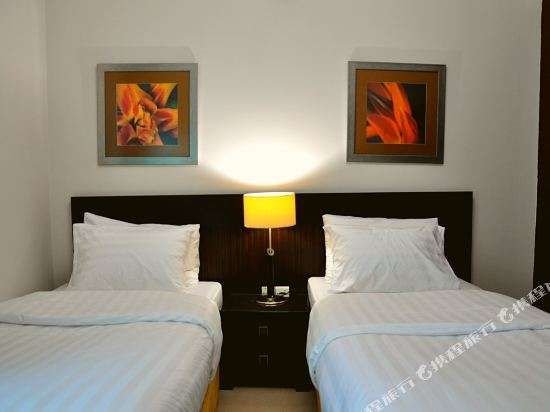 Дубай: Care Holiday Homes Apartments Al Barsha Heights (ex TIME Crystal Hotel)