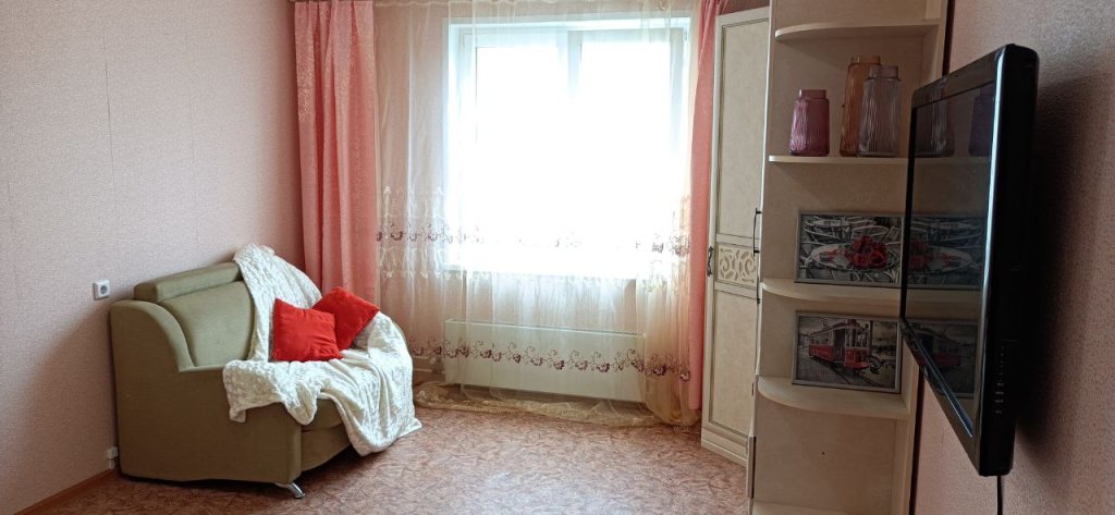 Нижний Новгород: Апартаменты на Бурнаковской 111