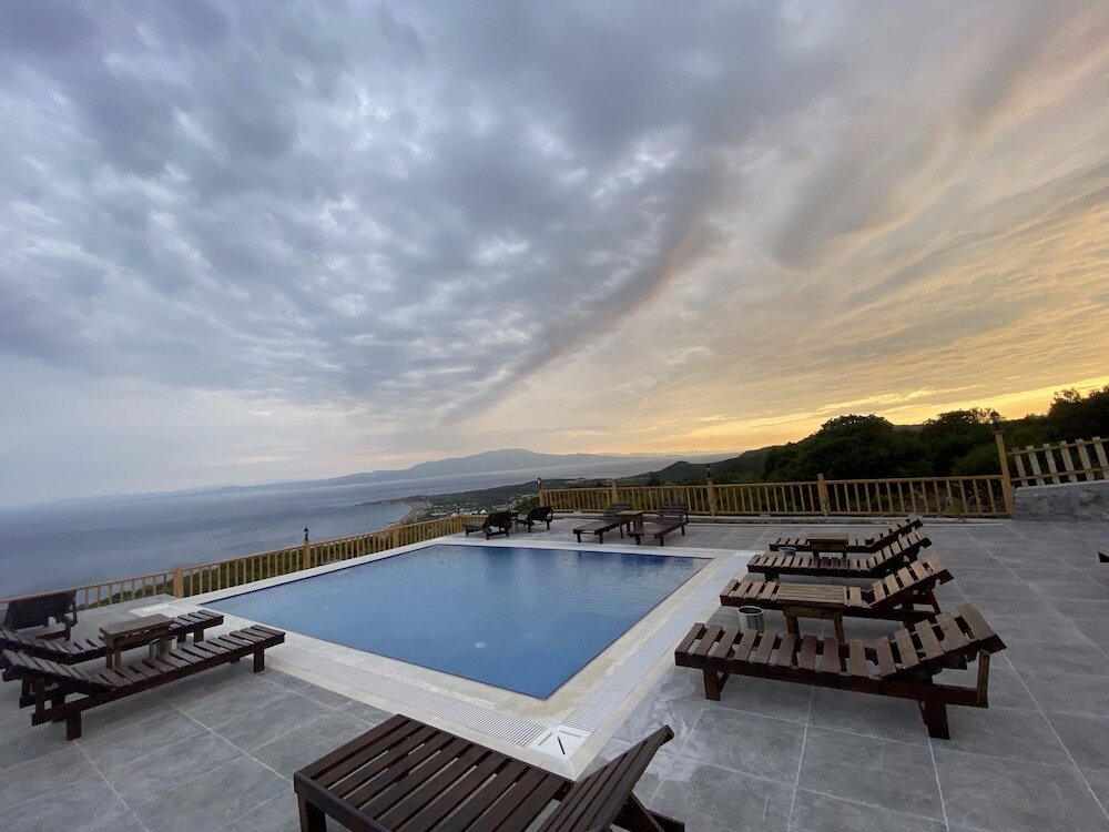 Бехрамкале: Assos Karadut Taş Otel