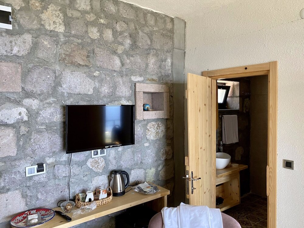 Бехрамкале: Assos Karadut Taş Otel