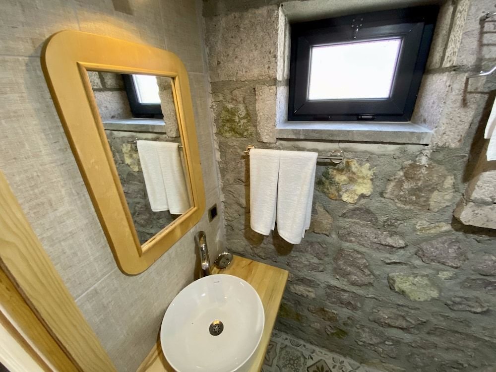 Бехрамкале: Assos Karadut Taş Otel