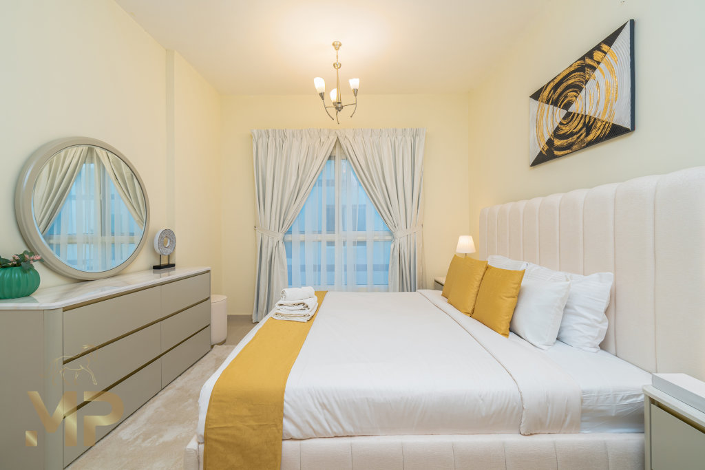 Дубай: Апартаменты Marco Polo - Modern Luxury Apt in JVC: 1BR Gem with City Views
