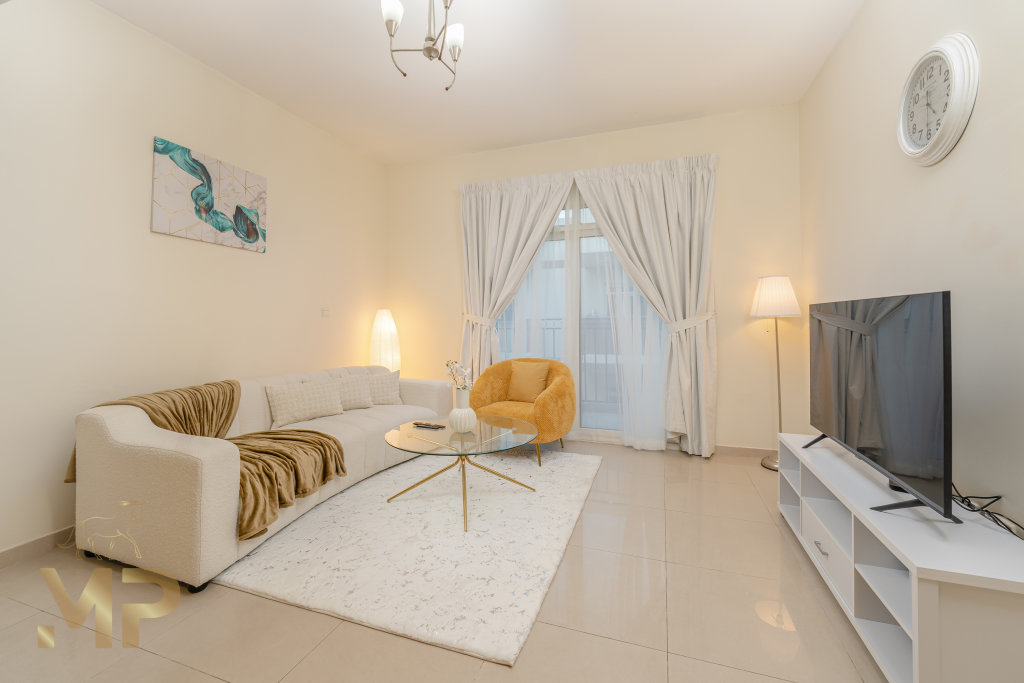 Дубай: Апартаменты Marco Polo - Modern Luxury Apt in JVC: 1BR Gem with City Views