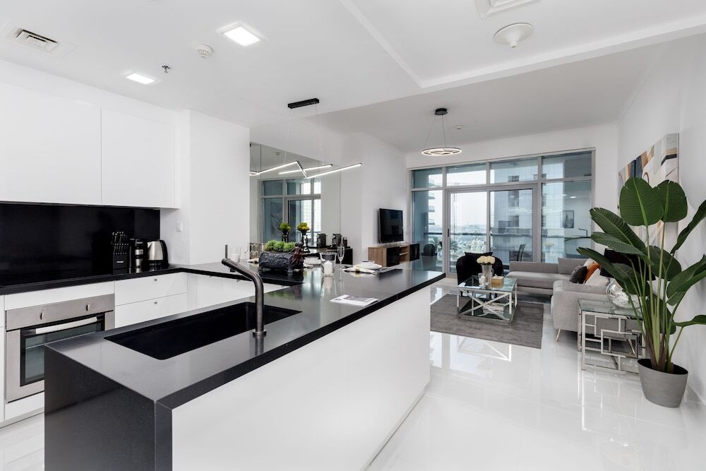Дубай: Maison Privee - Elegant Urban Retreat in the Heart of Dubai Marina