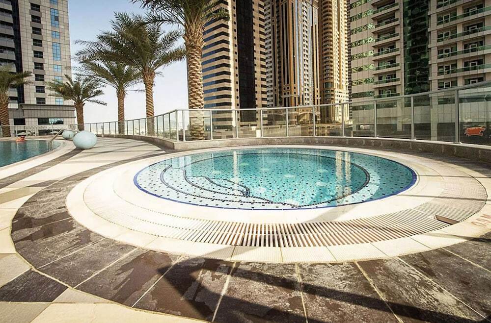 Дубай: Maison Privee - Elegant Urban Retreat in the Heart of Dubai Marina