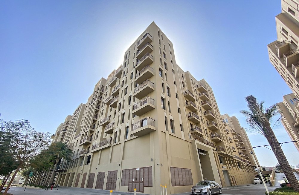 Дубай: WelHome - Urban Serenity, Zahra Breeze 2 Bedroom Retreat