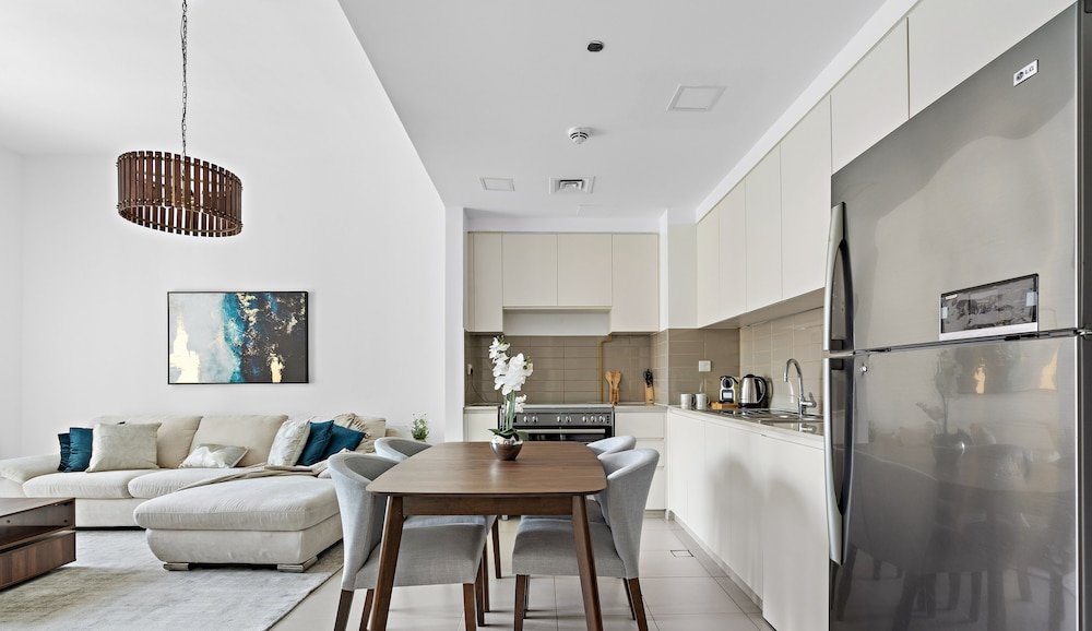 Дубай: WelHome - Urban Serenity, Zahra Breeze 2 Bedroom Retreat