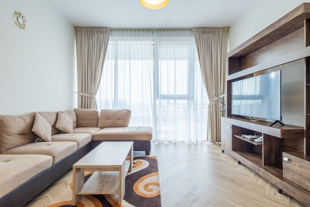 Дубай: SuperHost - Chic Modern 1BR Apt Retreat with City View