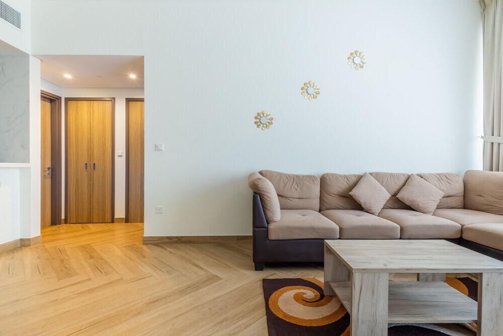 Дубай: SuperHost - Chic Modern 1BR Apt Retreat with City View