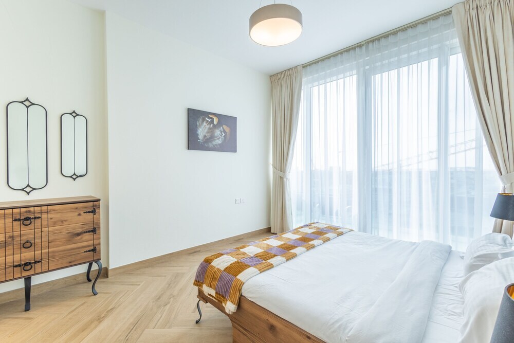 Дубай: SuperHost - Chic Modern 1BR Apt Retreat with City View