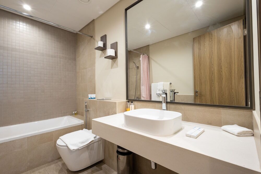 Дубай: SuperHost - Chic Modern 1BR Apt Retreat with City View