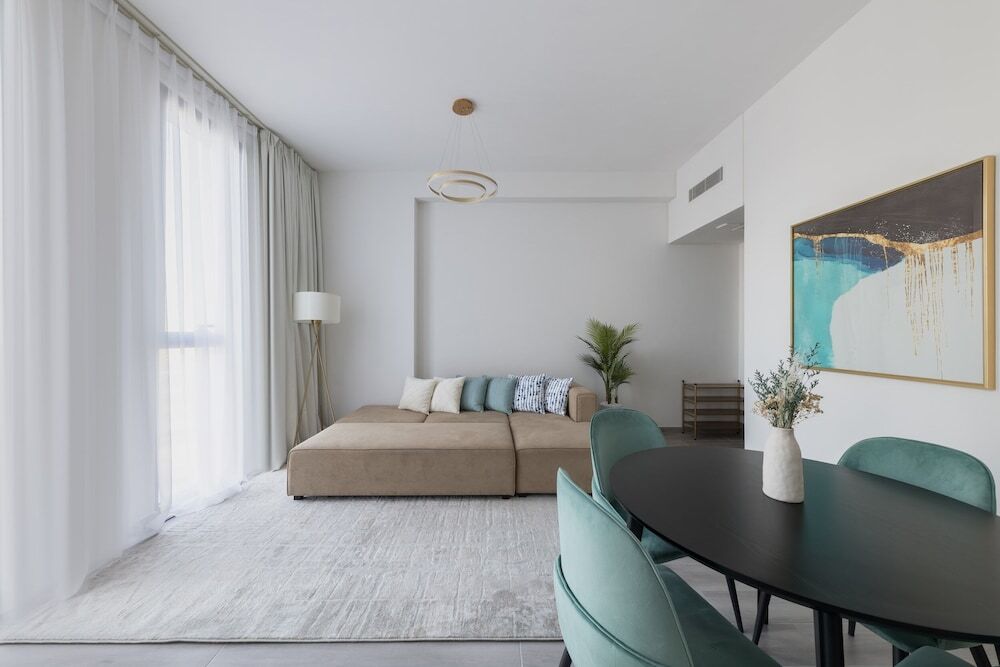Дубай: Fresh And Quiet 1BR at Noor 4 Tower