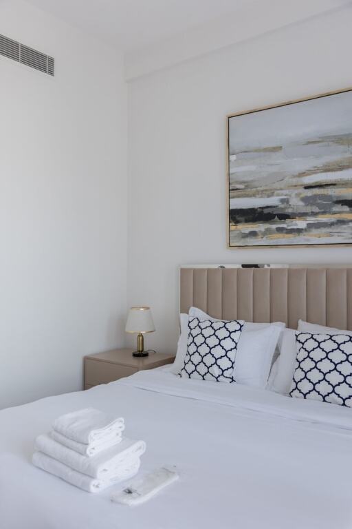 Дубай: Fresh And Quiet 1BR at Noor 4 Tower