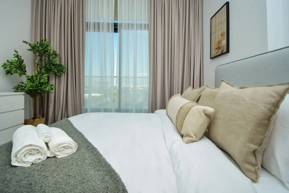 Дубай: Serene 1BR Prive Residences Dubai Hills by 360 Vacation