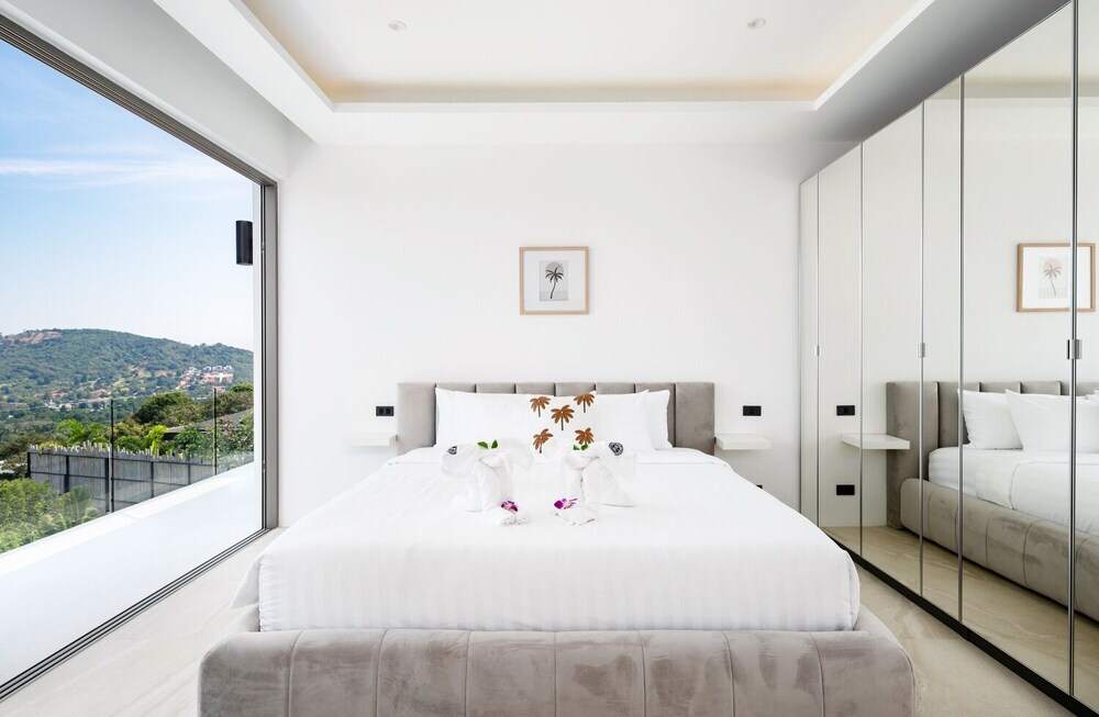 Самуи: Luxury 5 Bedroom Modern Villa - KBR17