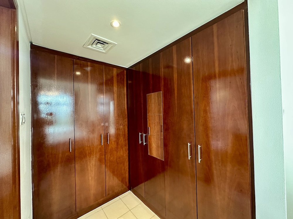 Дубай: Lux BnB I Una Tower I Lakes View
