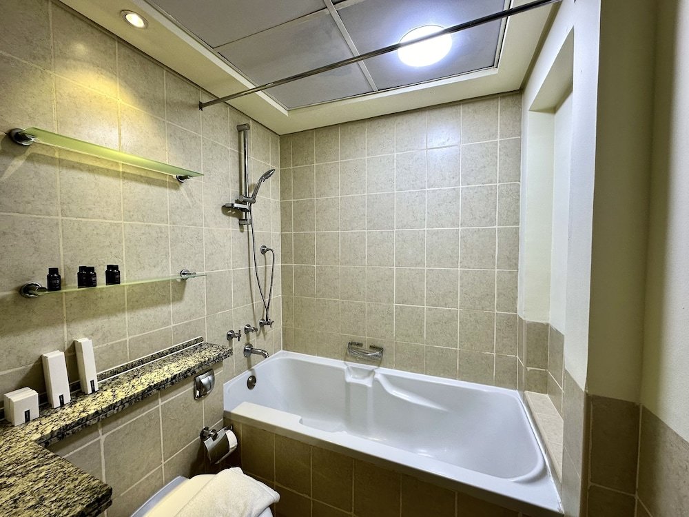 Дубай: Lux BnB I Una Tower I Lakes View