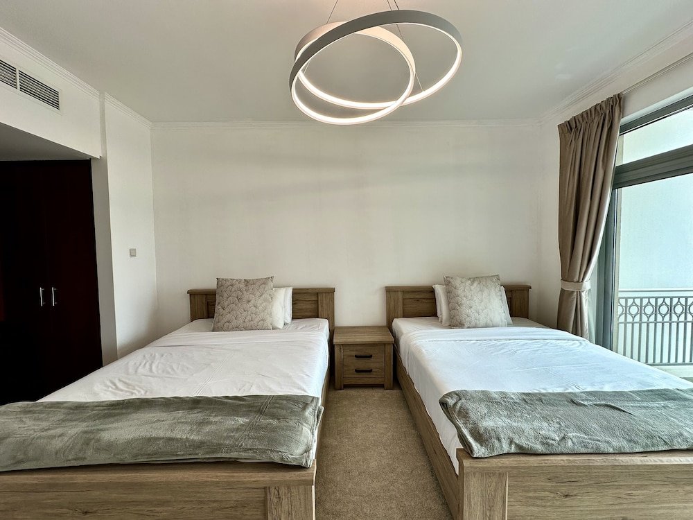 Lux BnB I Una Tower I Lakes View — фото 3