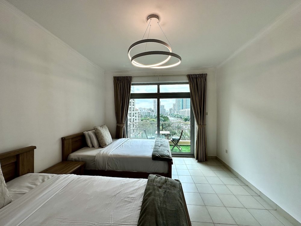 Lux BnB I Una Tower I Lakes View — фото 4