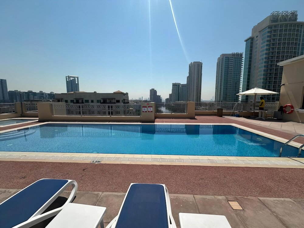 Дубай: Lux BnB I Una Tower I Lakes View