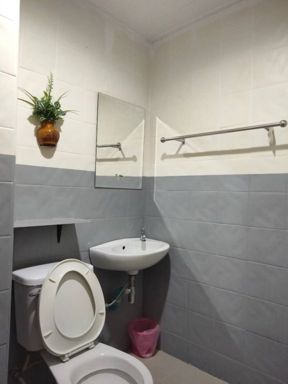 Лоэй: Pilatus Apartment