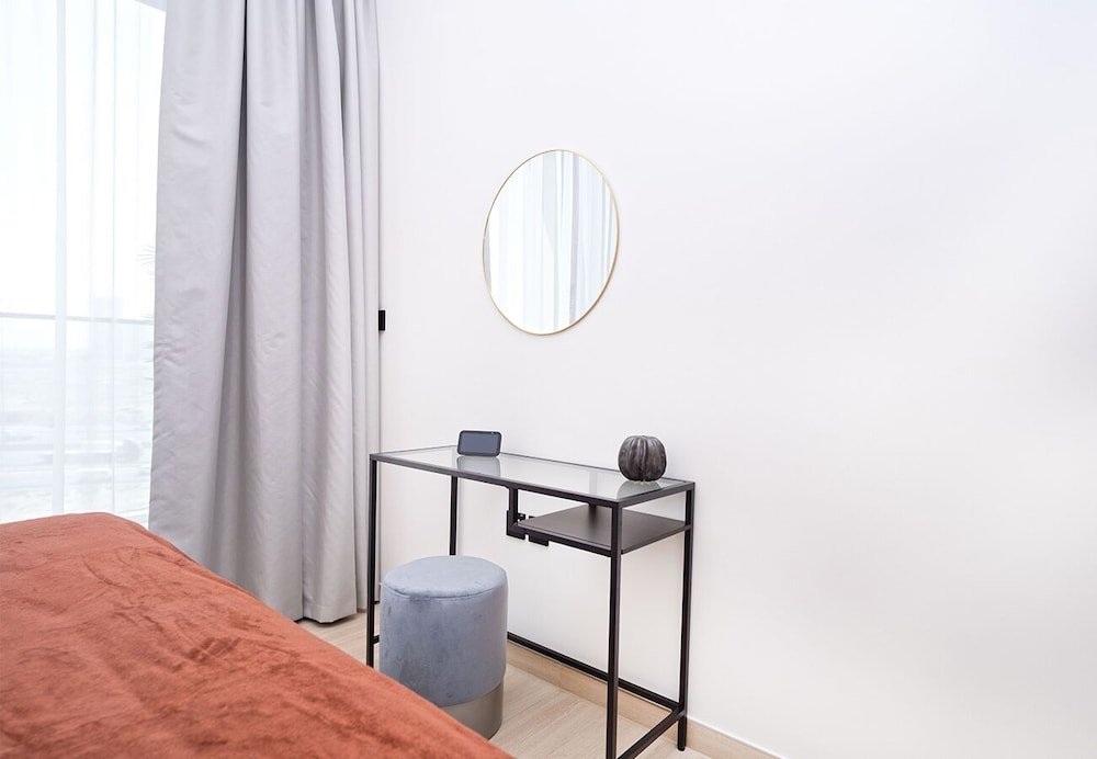 Дубай: EasyGo - Binghatti Luna Iconic 1Bedroom