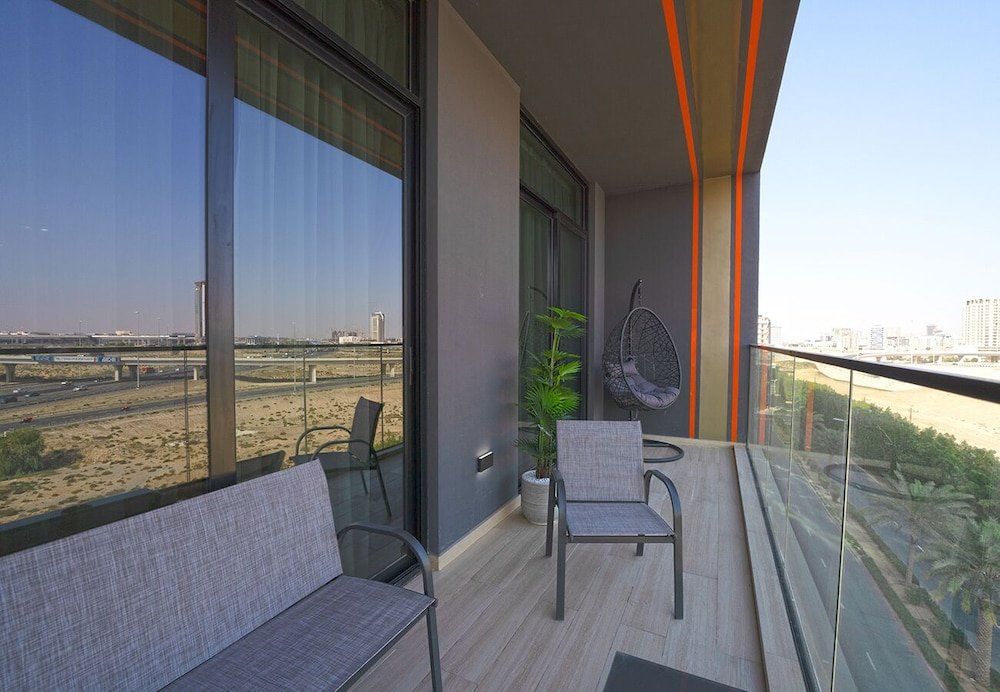 Дубай: EasyGo - Binghatti Luna Iconic 1Bedroom