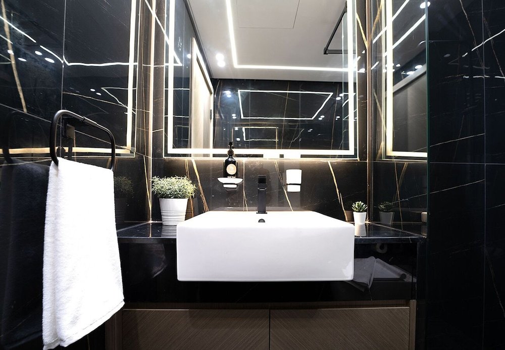 Дубай: EasyGo - Binghatti Luna Iconic 1Bedroom