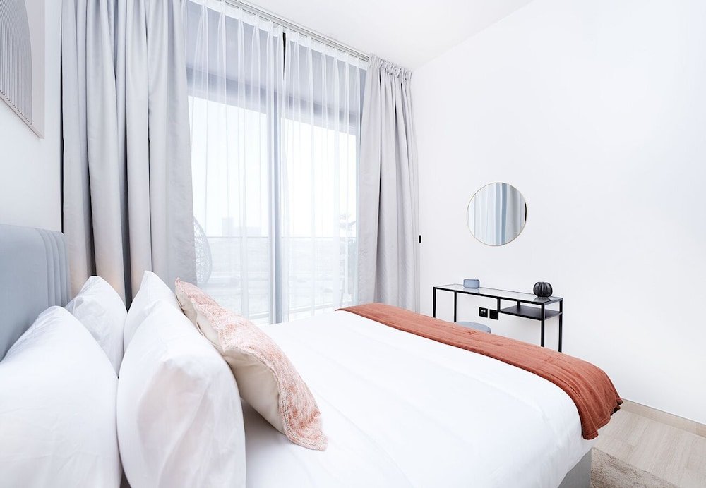 Дубай: EasyGo - Binghatti Luna Iconic 1Bedroom